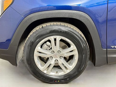 Used 2022 GMC Terrain SLE w/ Driver Convenience Package image 29