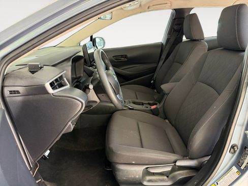 Used 2023 Toyota Corolla LE FWD image 6