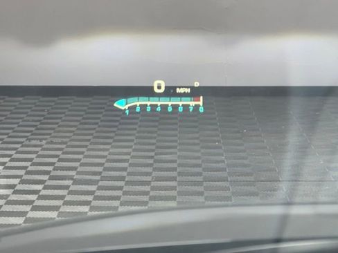 Used 2024 Buick Enclave Premium image 26