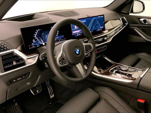 Used 2026 BMW X5 xDrive40i w/ M Sport Package AWD/4WD image 21