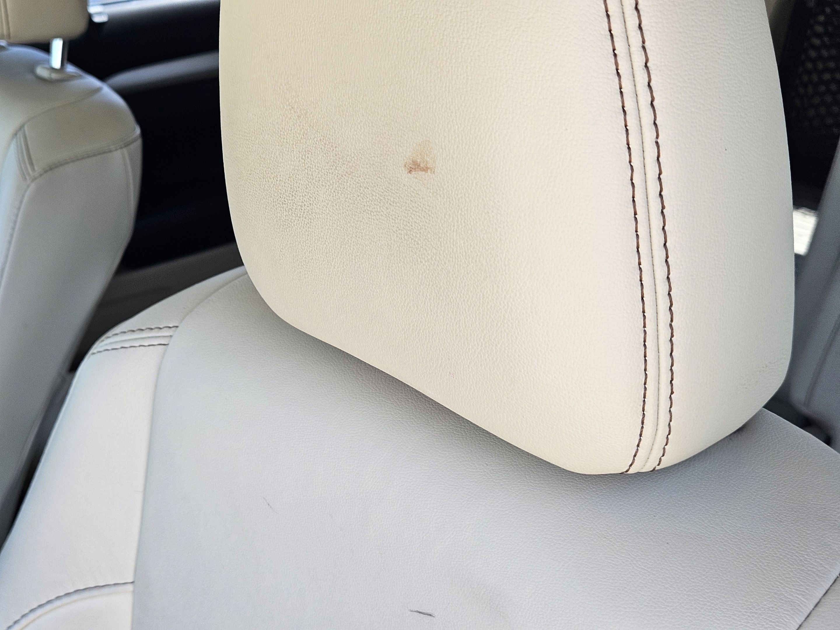 Used 2019 Toyota Highlander XLE FWD image 7