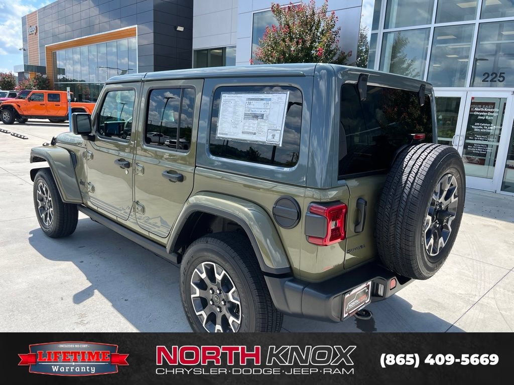 New 2026 Jeep Wrangler Unlimited Sahara w/ Rockslide Package AWD/4WD image 17