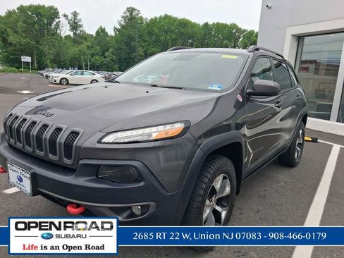 Used 2014 Jeep Cherokee Trailhawk w/ Technology Group AWD/4WD image 4