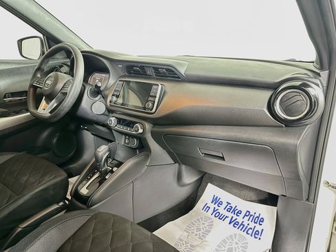 Used 2018 Nissan Kicks SV FWD image 26