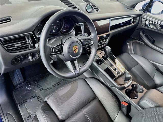 Certified 2026 Porsche Macan AWD/4WD image 4