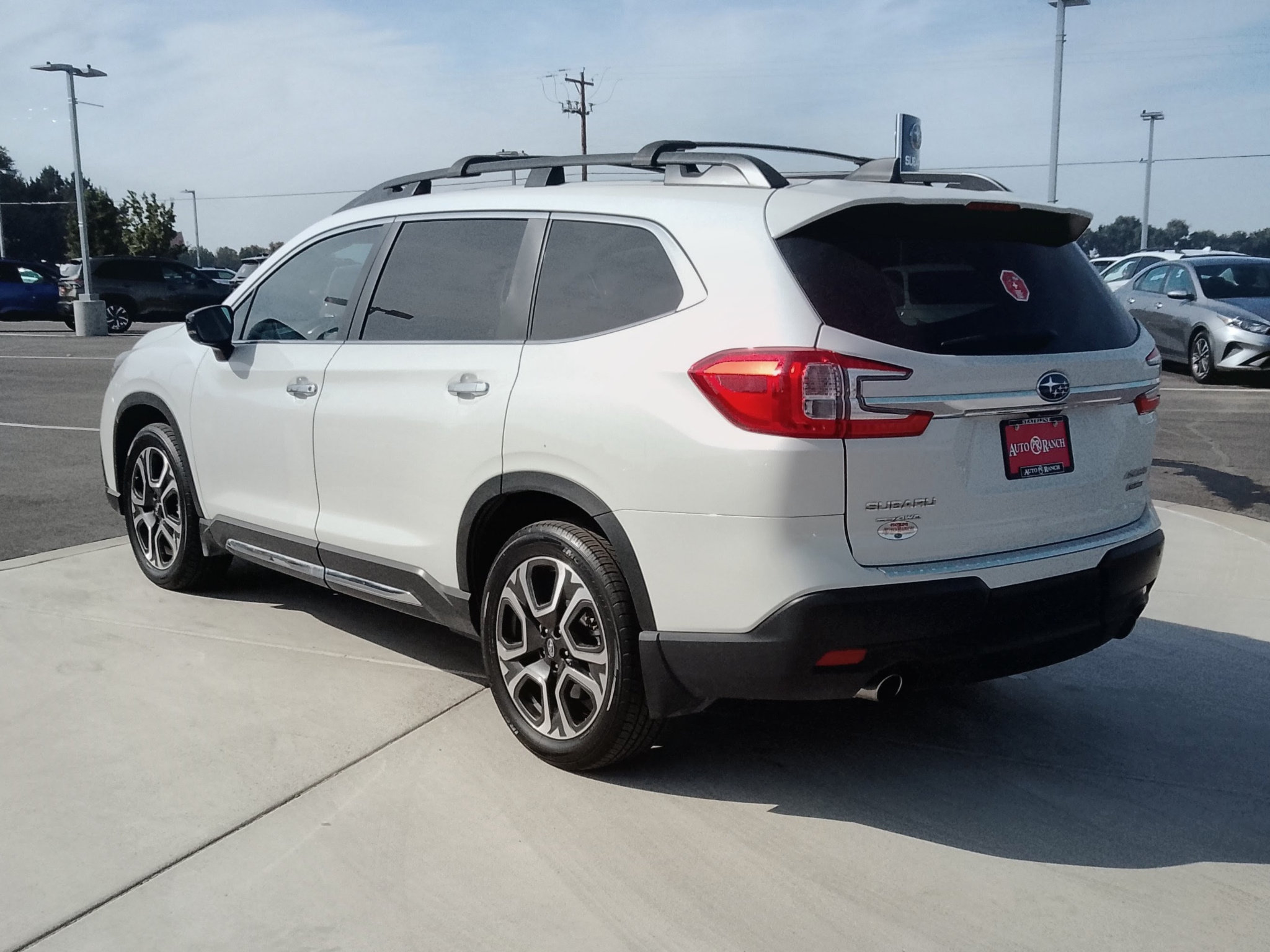 Used 2024 Subaru Ascent Touring w/ Popular Package #2 AWD/4WD image 5