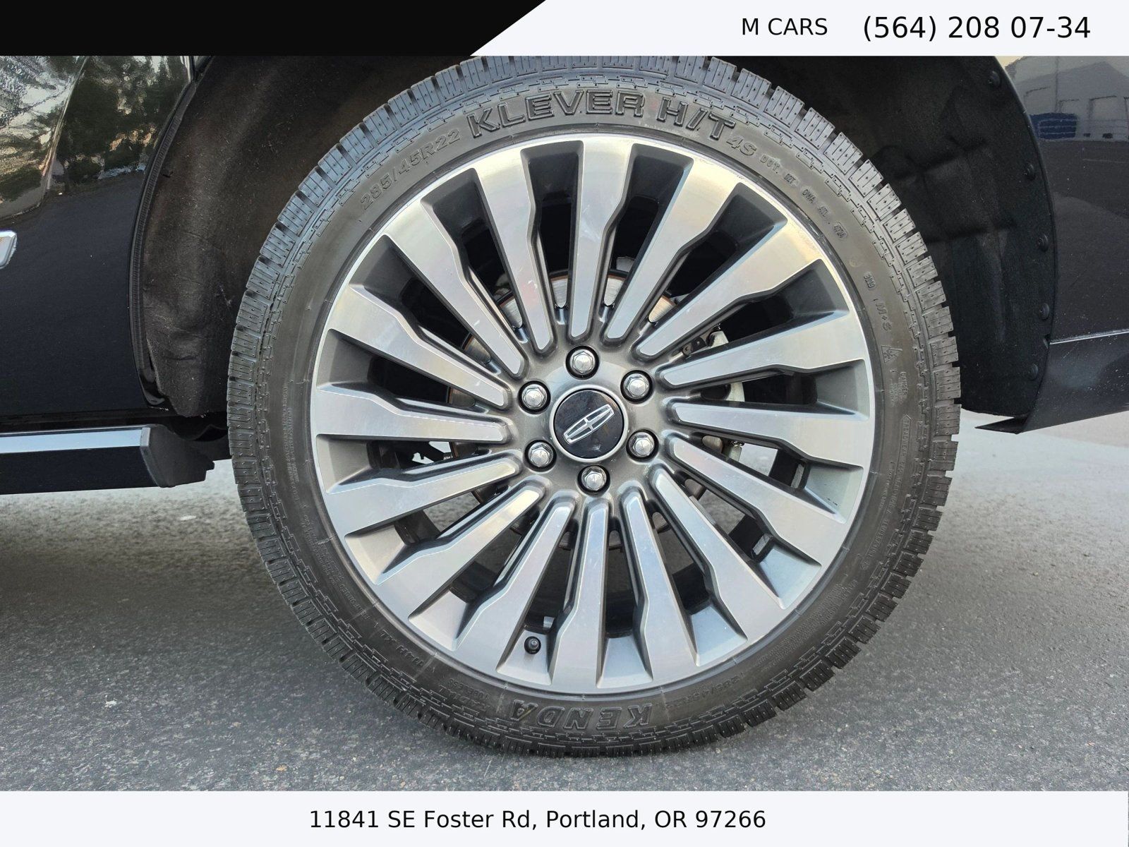 Used 2018 Lincoln Navigator L Reserve w/ Technology Package AWD/4WD image 28