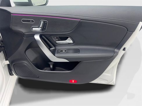 Used 2024 Mercedes-Benz CLA 250 4MATIC image 46