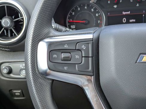 Used 2025 Chevrolet Blazer LT FWD image 24