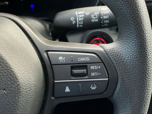 Used 2025 Honda CR-V LX image 14