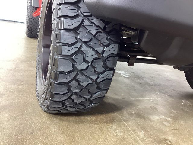 Used 2018 Jeep Wrangler Unlimited Sport AWD/4WD image 32
