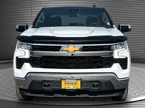 Used 2024 Chevrolet Silverado 1500 LT AWD/4WD image 2