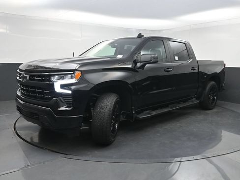Used 2024 Chevrolet Silverado 1500 RST AWD/4WD image 21