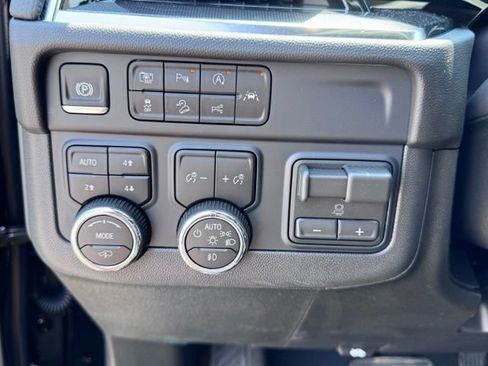 New 2026 Chevrolet Suburban RST w/ RST Capability Package AWD/4WD image 30