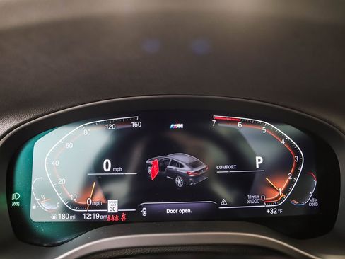 Certified 2025 BMW X4 xDrive30i image 14