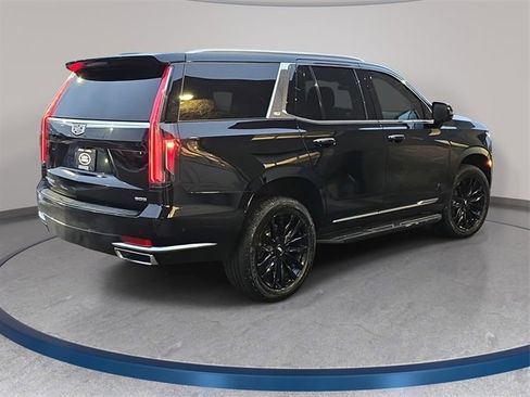 Used 2022 Cadillac Escalade Premium Luxury image 6