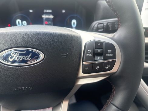 New 2026 Ford Explorer Active w/ Active Comfort Package image 16