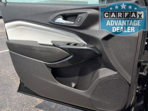 Certified 2025 Chevrolet Trax LT image 12