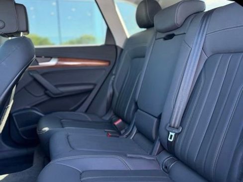 Used 2023 Audi Q5 2.0T Premium Plus w/ Premium Plus Package image 10