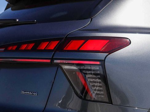 New 2026 Audi Q3 quattro 2.0T image 10