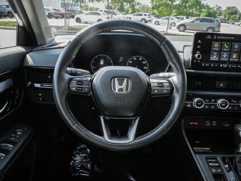 Used 2023 Honda CR-V EX-L image 18