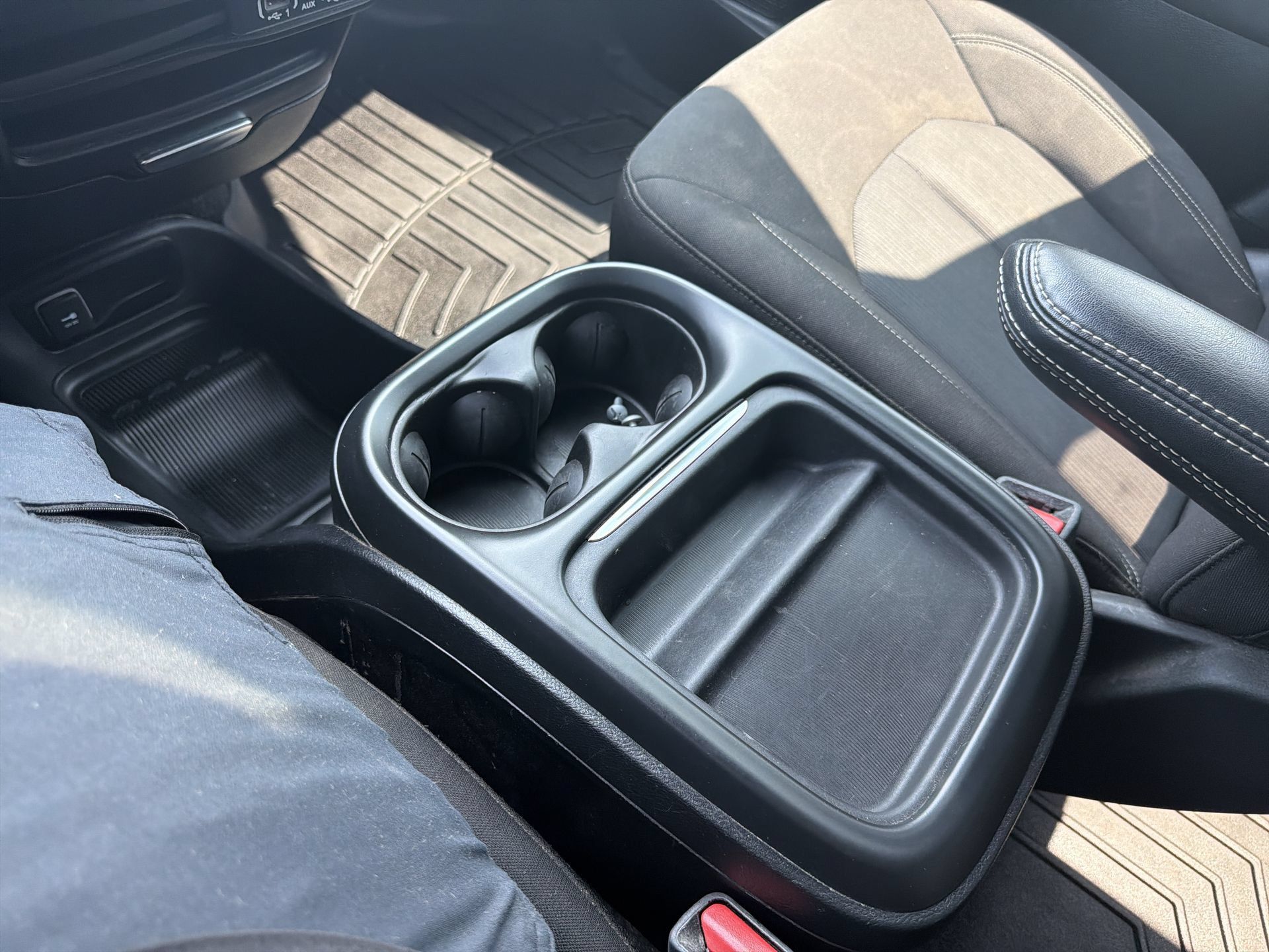 Used 2023 Chrysler Pacifica Touring FWD image 20