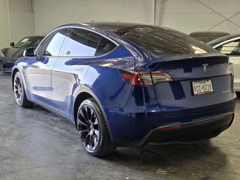 Used 2022 Tesla Model Y Long Range image 2