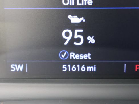 Certified 2022 Cadillac XT5 Luxury FWD image 24