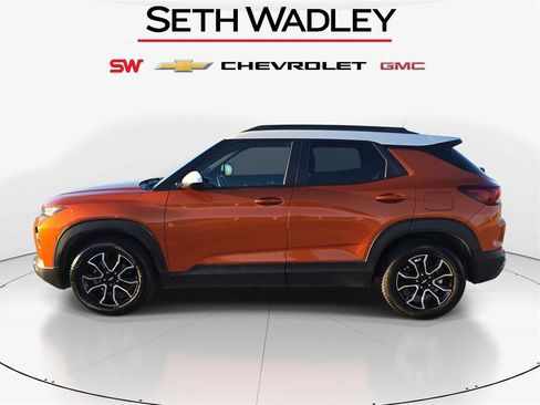 Used 2023 Chevrolet TrailBlazer ACTIV w/ Sun and Liftgate Package image 4