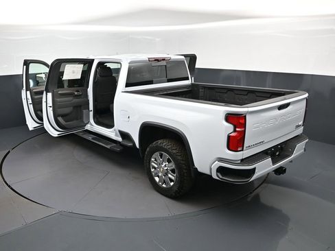New 2026 Chevrolet Silverado 2500 High Country w/ High Country Premium Package AWD/4WD image 2