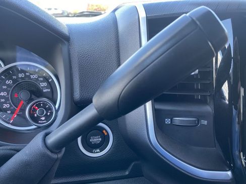 Used 2025 RAM 2500 Big Horn w/ Bed Convenience Group RWD image 15