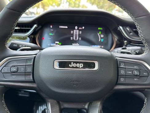 Used 2024 Jeep Grand Cherokee Limited 4xe AWD/4WD image 36