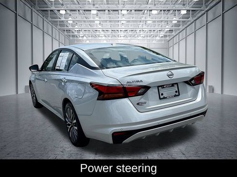 Certified 2025 Nissan Altima 2.5 SV FWD image 5
