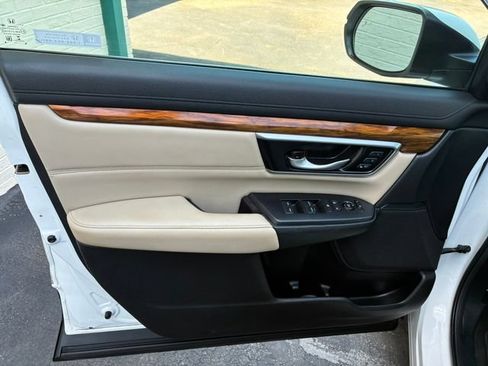 Used 2021 Honda CR-V EX-L image 16