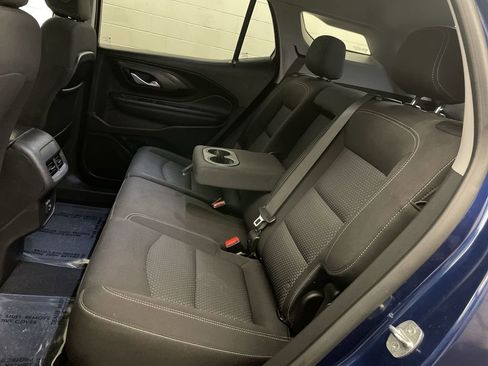 Used 2023 GMC Terrain SLE w/ Driver Convenience Package FWD image 17