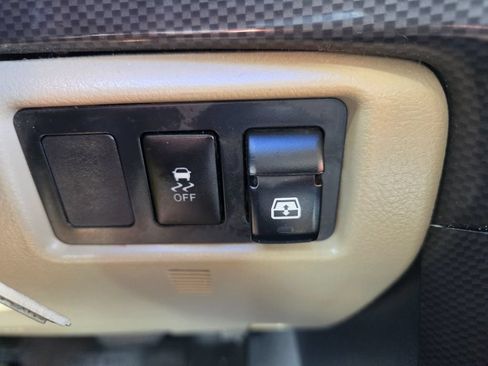 Used 2013 Toyota Tundra 2WD CrewMax w/ TRD Off-Road Pkg image 27