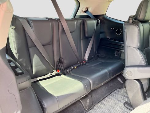 Used 2023 Subaru Ascent Touring AWD/4WD image 30