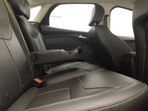 Used 2016 Ford Focus SE w/ Equipment Group 201A FWD image 19