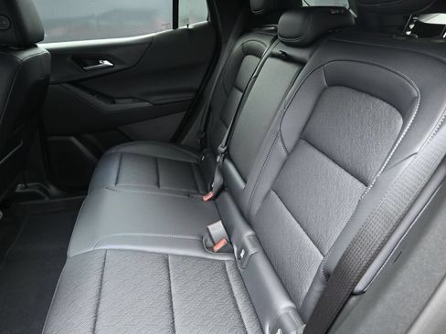 New 2026 Chevrolet Equinox LT w/ Convenience Package II FWD image 13