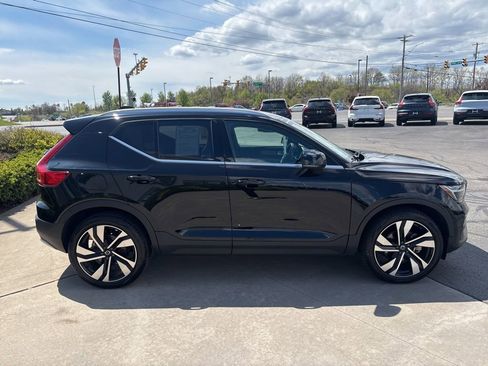 Certified 2023 Volvo XC40 B5 Plus w/ Driver Assist Package AWD/4WD image 5