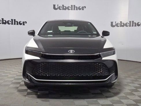 New 2026 Toyota Crown Platinum image 2