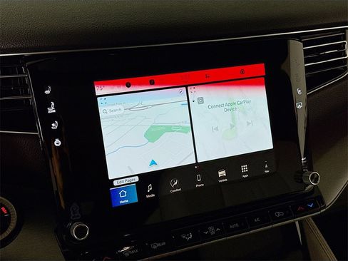 Used 2025 Jeep Wagoneer 4WD w/ Premium Group I image 14