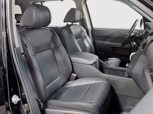 Used 2010 Honda Pilot Touring image 24