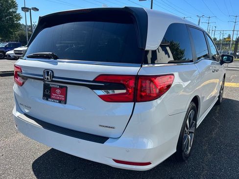 Used 2023 Honda Odyssey Touring image 5