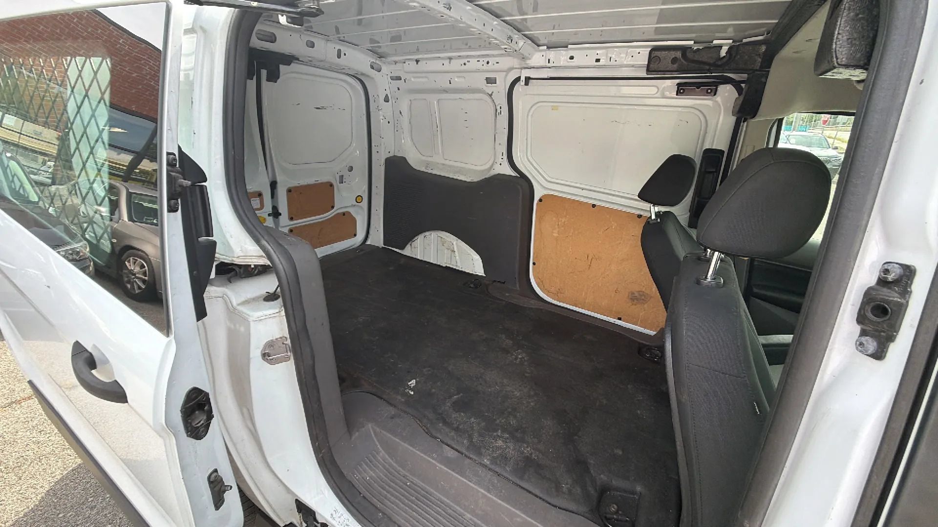 Used 2019 Ford Transit Connect XL FWD image 15
