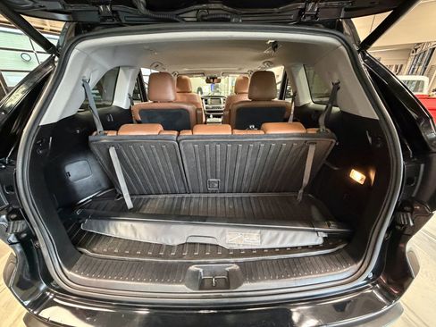 Used 2018 Toyota Highlander Limited AWD/4WD image 49