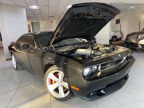 Used 2009 Dodge Challenger SRT8 image 40