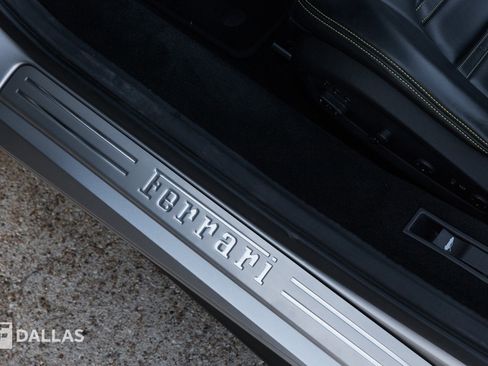 Used 2019 Ferrari 488 Spider image 22