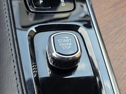 Used 2023 Volvo XC90 T8 Plus AWD/4WD image 25