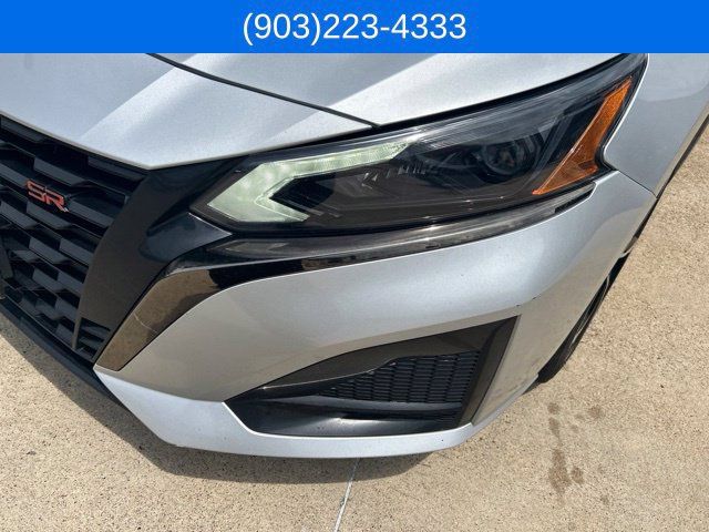 Used 2024 Nissan Altima 2.5 SR FWD image 5